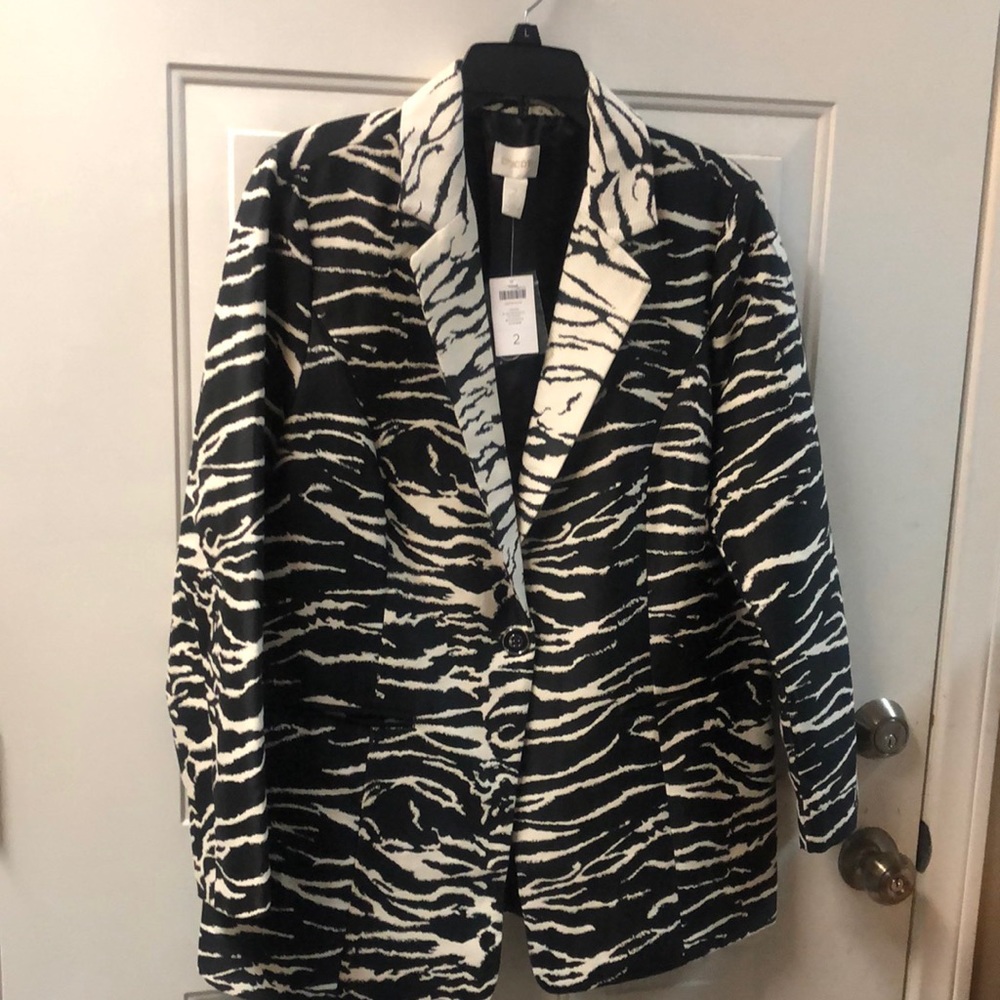 NWT Chicos Animal Print Jacket/Topper in Size 2